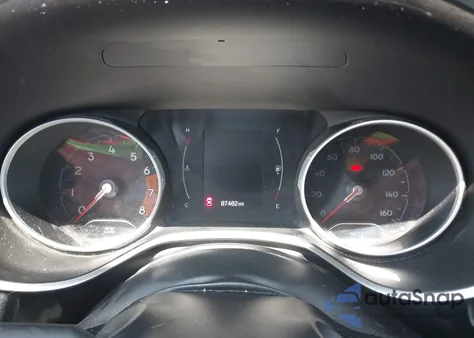 2021 Jeep Compass Altitude 4X4 z USA, uszkodzony, nr VIN 3C4NJDBB1MT568792